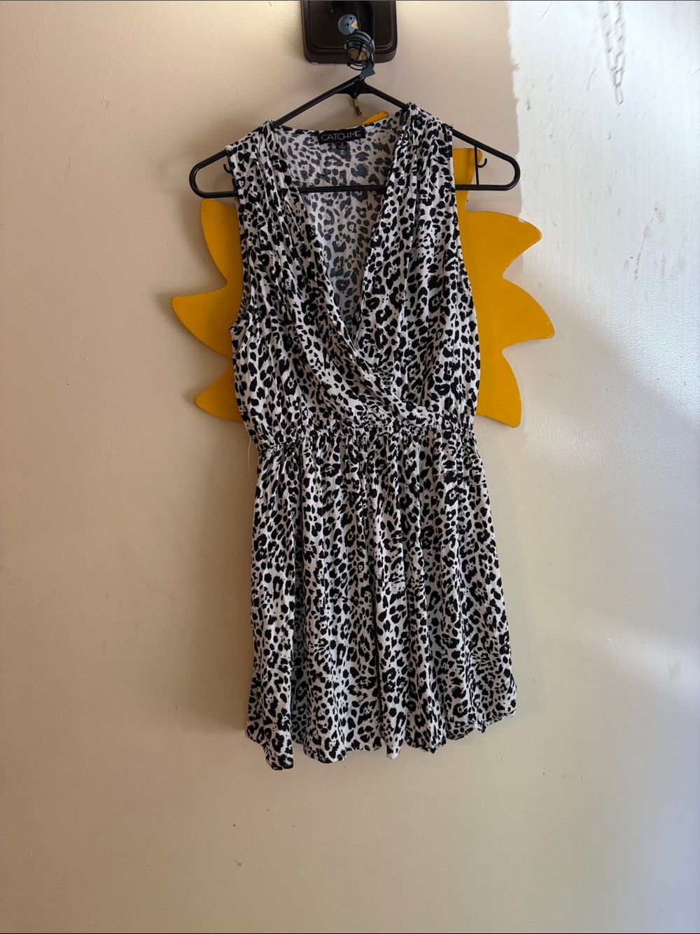 Catch Me Wrap Leopard Print Dress Sz S